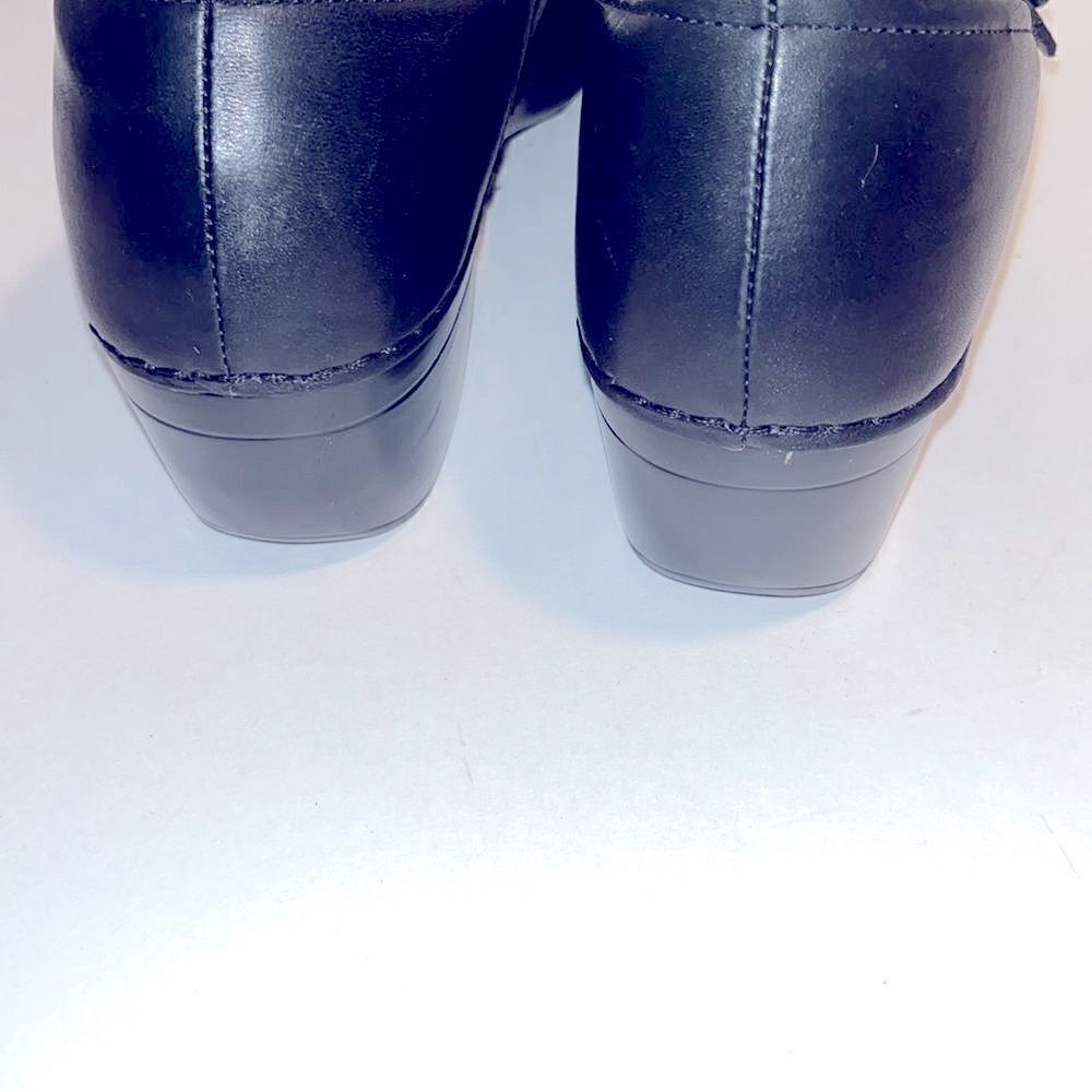 Dansko black leather clogs w/ button - Picture 4 of 4